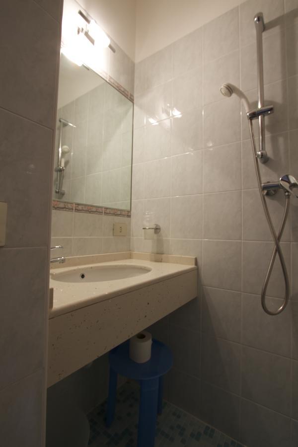 Albergo Tavernetta Castelnuovo del Garda Zewnętrze zdjęcie